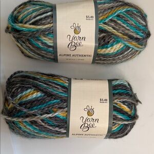 Yarn Bee Alpine Authentic 
Size 3.5 each
Color:turquoise/gray